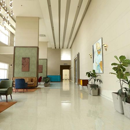 Studio Apartment By La Valentino Near Expo Mart Greater Noida Exterior photo