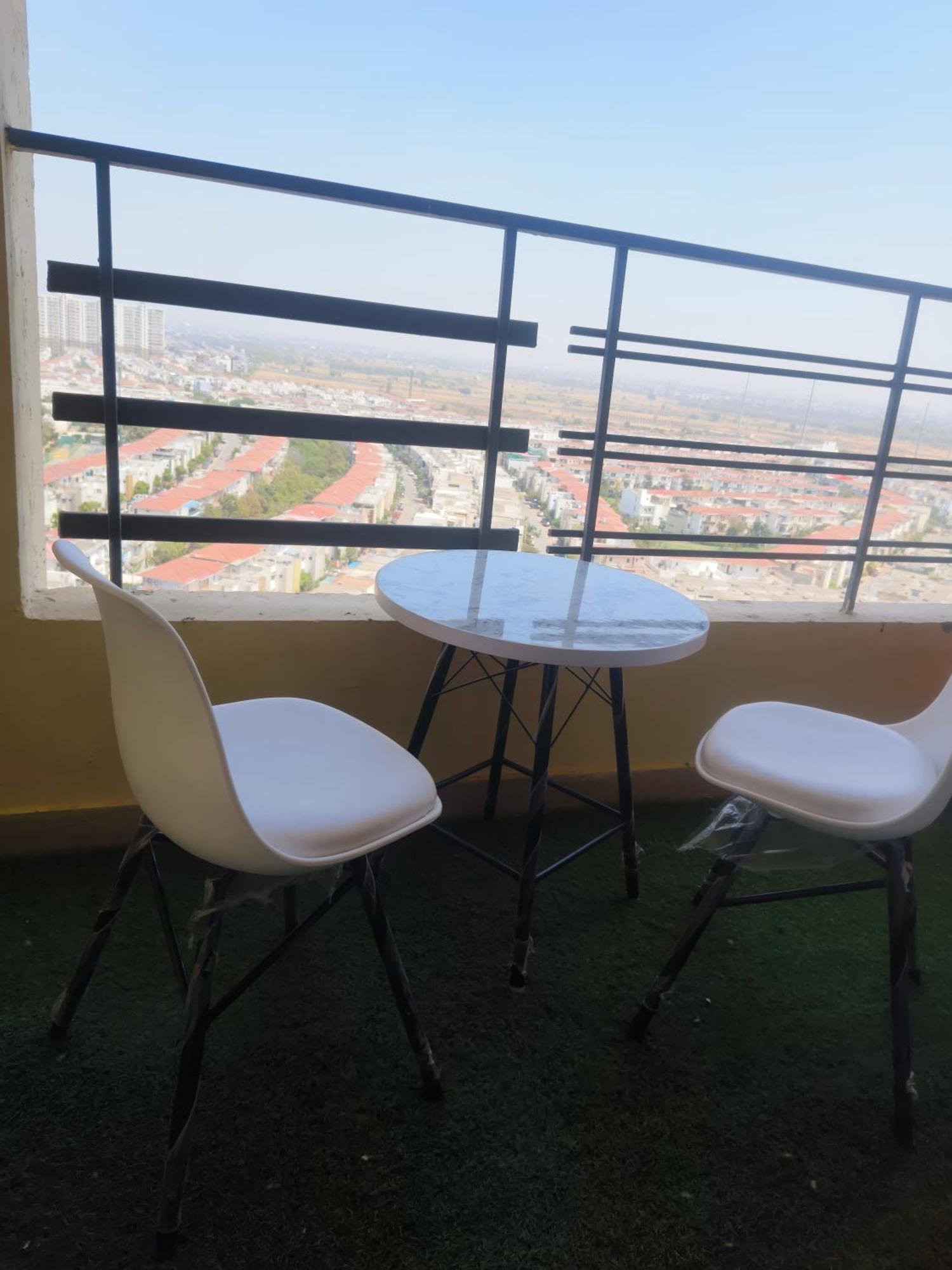 Studio Apartment By La Valentino Near Expo Mart Greater Noida Exterior photo